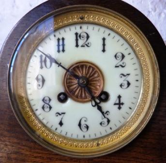 Mantle clock face