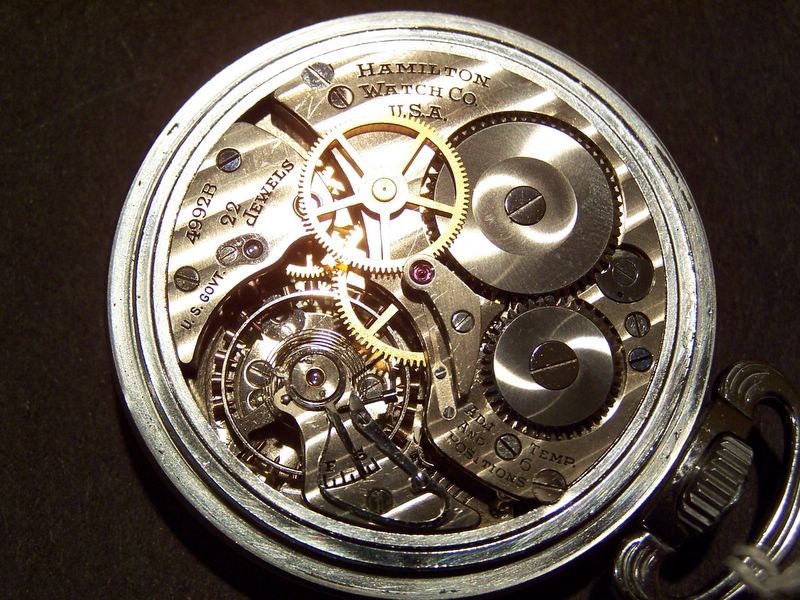 4992B movement