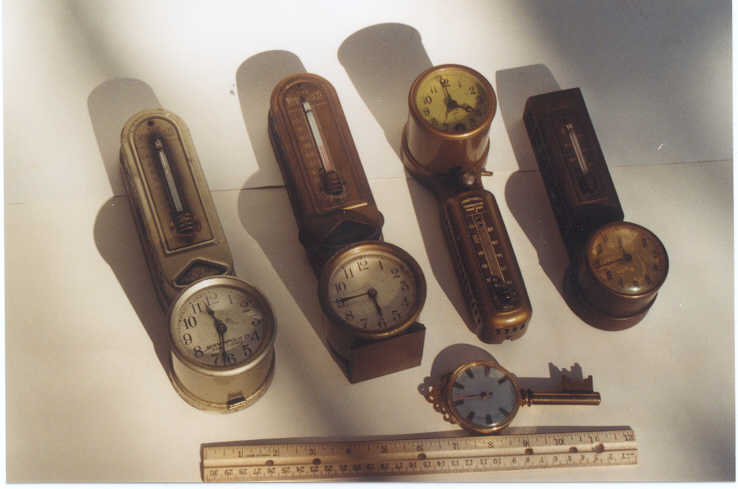 Thermostat clocks