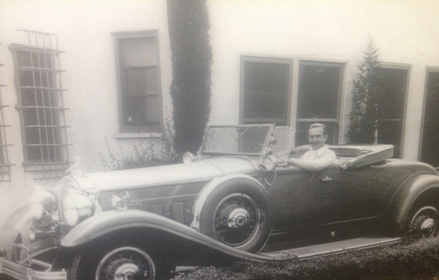 1932 Packard DeLuxe Roadster