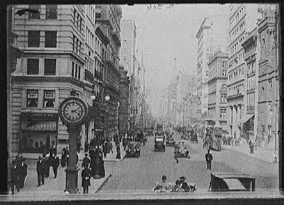 5th Ave Clock